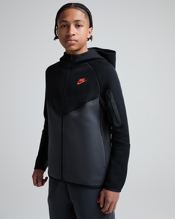 Nike Junior Tech Fleece Full Zip Hoodie Black, Kids size: S/B, FootAsylum