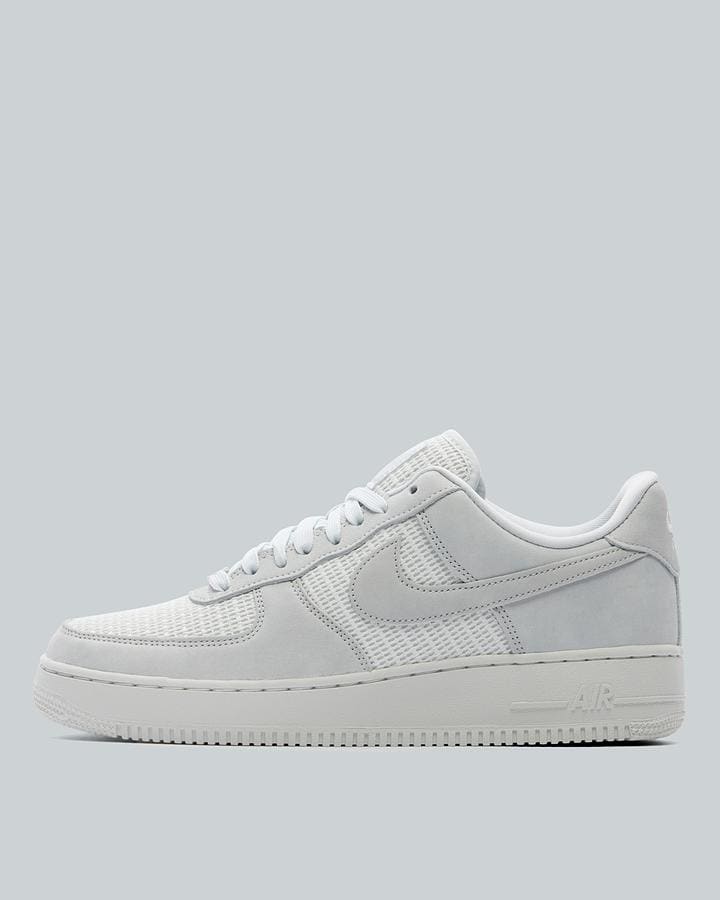 Nike Men's White Air Force 1 Low Lv8 Trainer - Size 7 - Footasylum