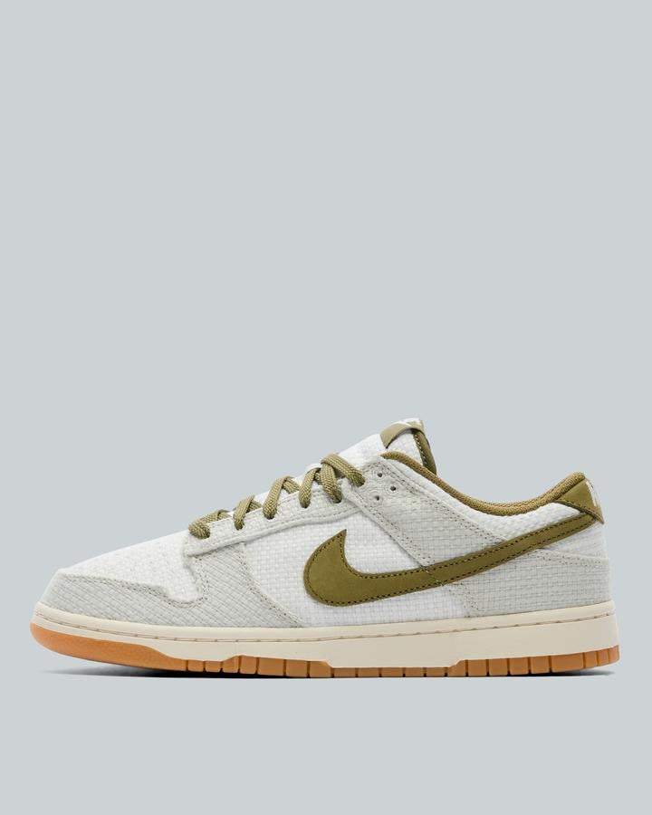 Nike Dunk Low Trainer White, Men's size: 6.5, FootAsylum