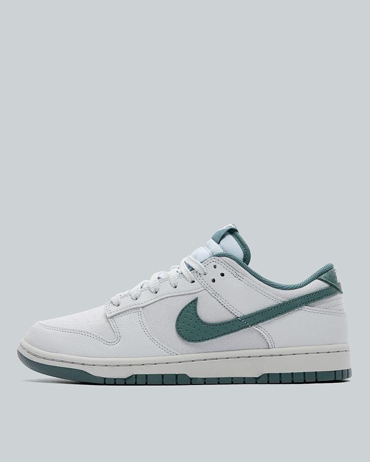 Nike Dunk Low Retro Trainer White, Men's size: 6.5, FootAsylum