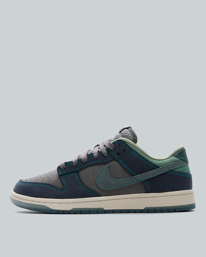 Nike Dunk Low Canvas Trainer Blue, Men's size: 8.5, FootAsylum