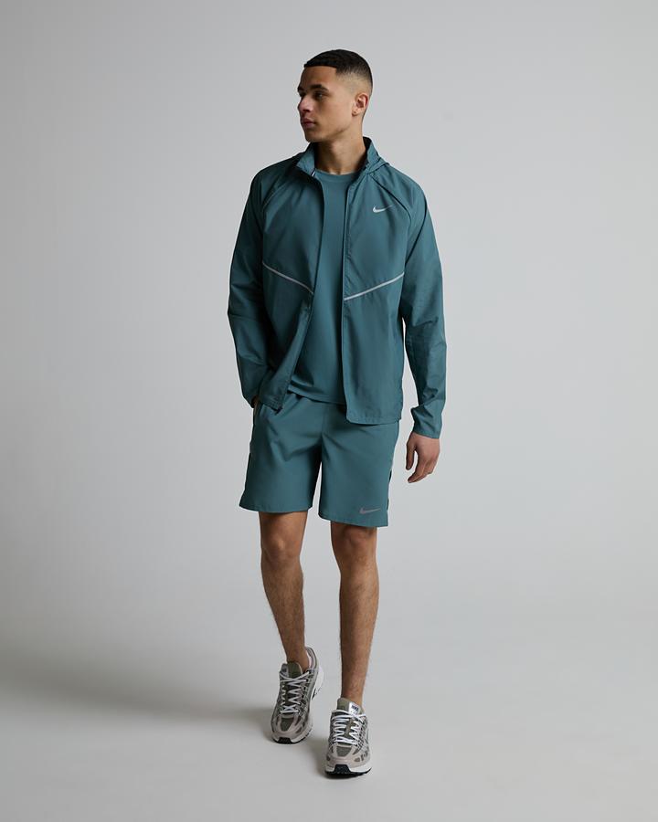 Nike Men's Green Dri-Fit Miler 7 Inch Unlined Short - Small - Footasylum