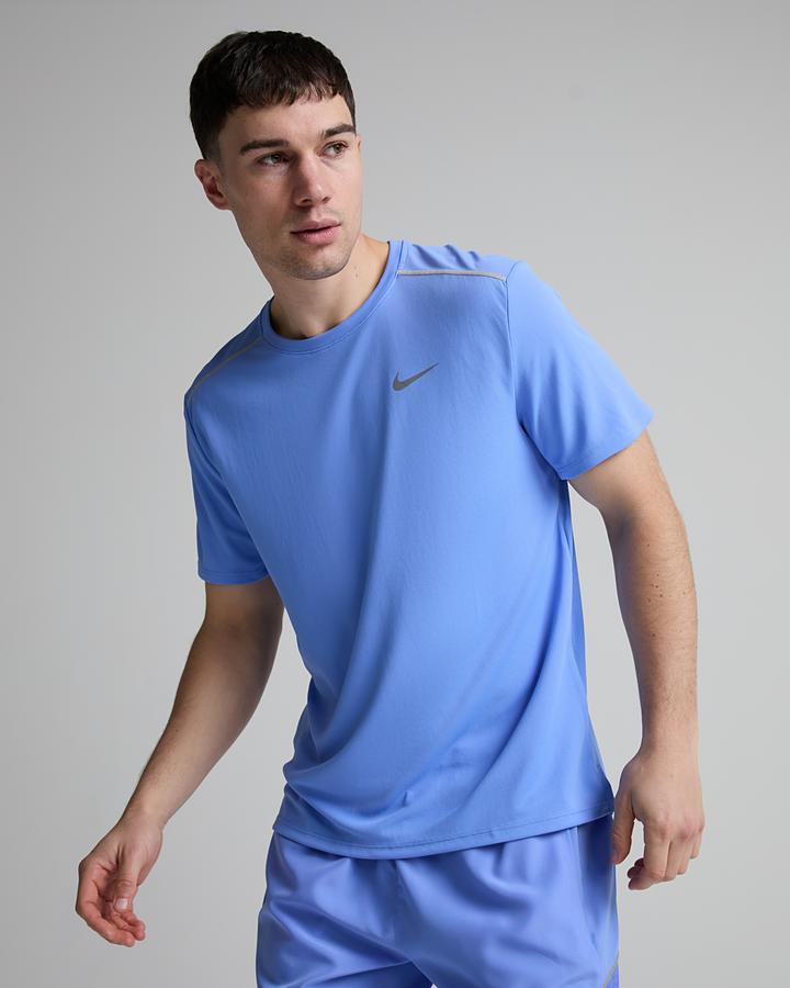 Nike Dri-Fit Uv Miler Short Sleeved T-Shirt Blue, Men's size: L, FootAsylum