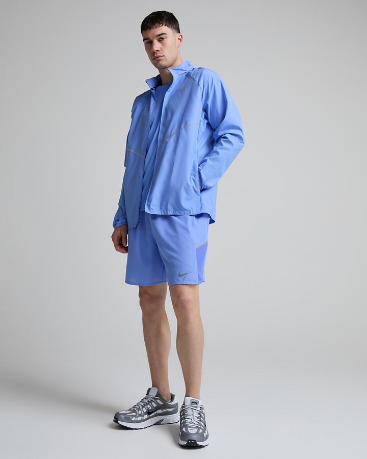 Nike Uv Miler Hooded Jacket Blue, Men's size: M, FootAsylum