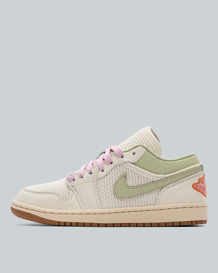 Jordan Womens Air 1 Low Trainer White, Women's size: 7, FootAsylum
