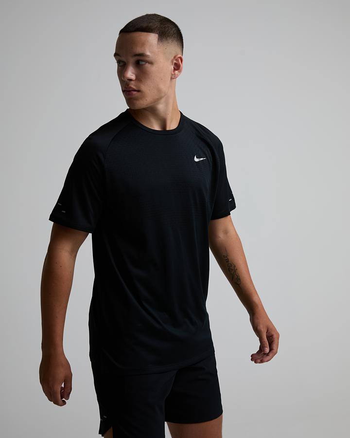 Nike Dri-Fit Adv Stride Short-Sleeve Running T-Shirt Black, Men's size: 2XL, FootAsylum