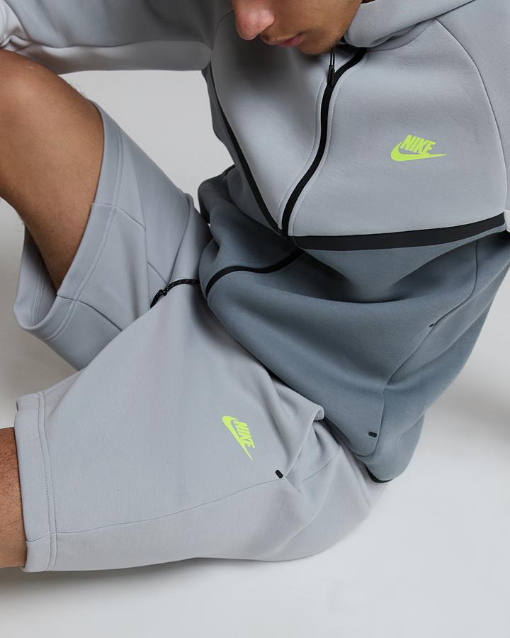 Nike Tech Fleece Short Grey, Men's size: XL, FootAsylum