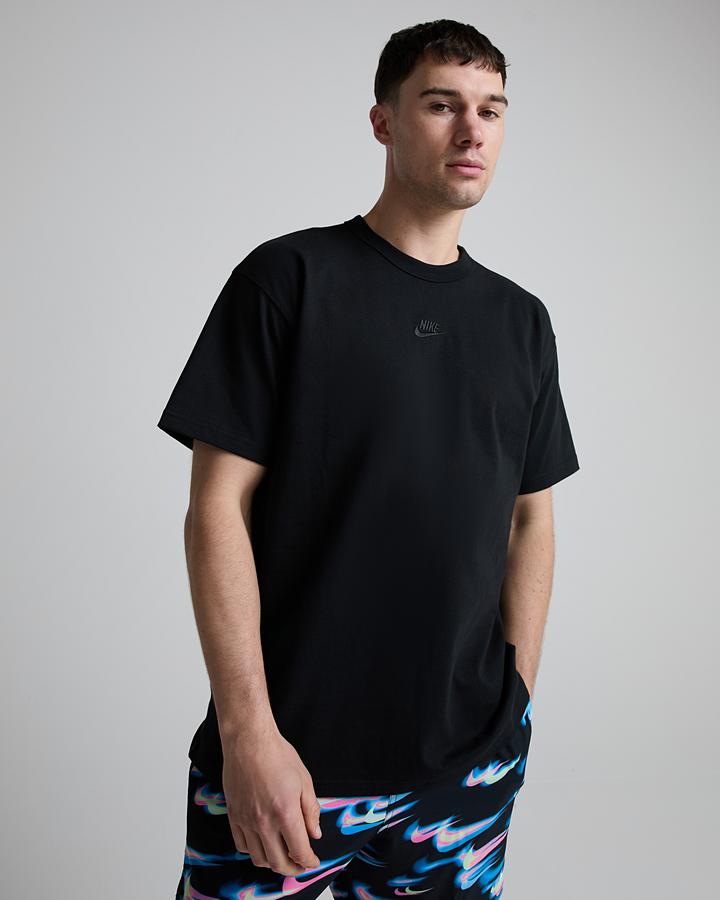 Nike Premium Essentials Lse T-Shirt Black, Men's size: S, FootAsylum