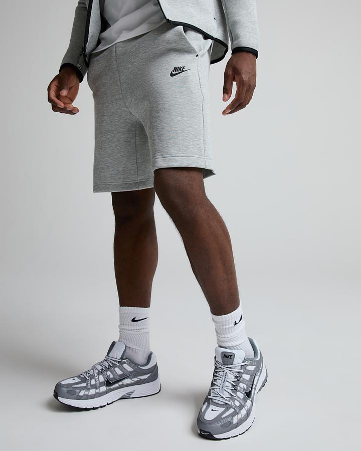 Nike Tech Fleece Short Grey, Men's size: XL, FootAsylum
