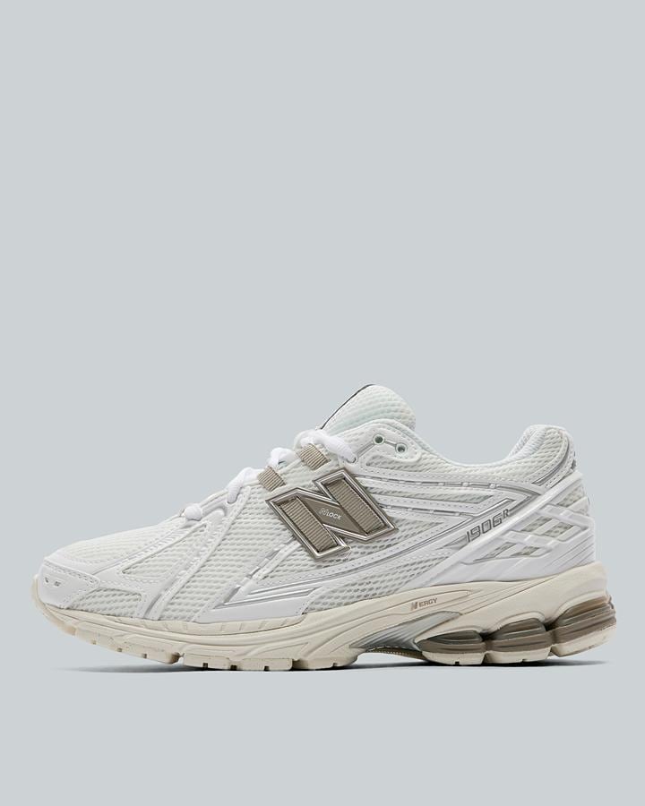 New Balance Womens 1906R Trainer White, Women's size: 4, FootAsylum