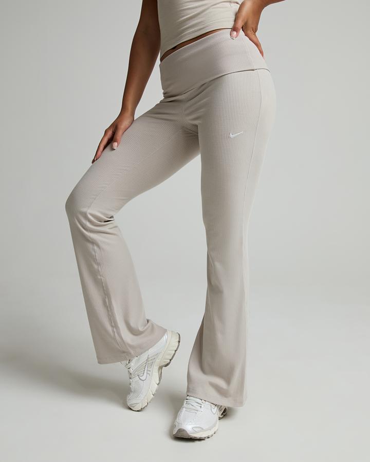 Nike Womens Sportswear Chill Knit Mid-Rise Ribbed Legging Cream, Women's size: XS, FootAsylum