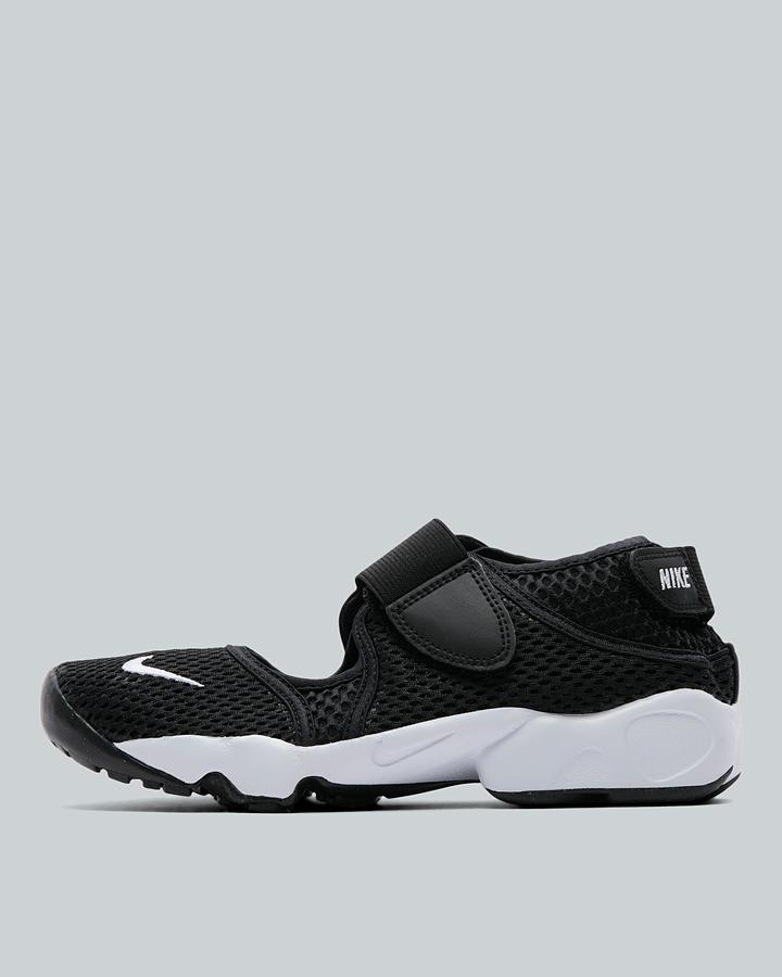 Nike Junior Rift Trainer Black, Kids size: 3.5, FootAsylum