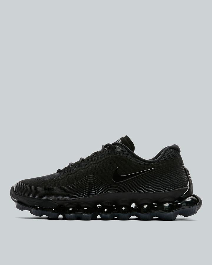 Nike Men's Air Liquid Max Breathable Mesh Runners - Black/Black - Size 11 (46) - Image 2