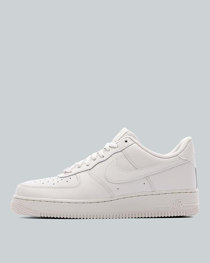 Nike Men's White Air Force 1 07 Comfortable Fit Skate Shoes Sneakers Ih1698003 Cm - Image 5