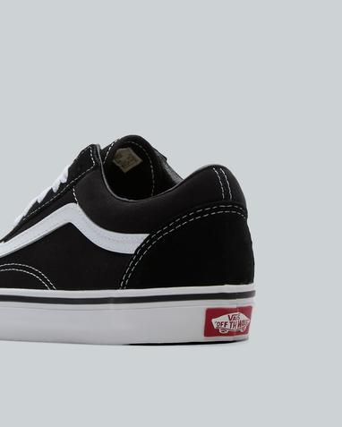 black vans footasylum