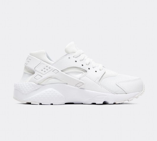 white huaraches size 3