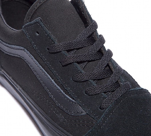 black vans junior size 4