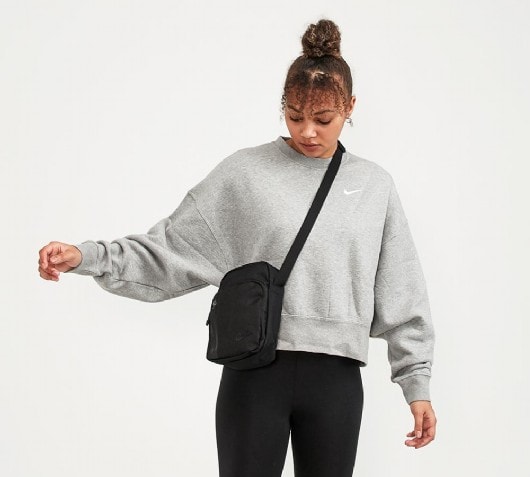 nike core small items 2.0