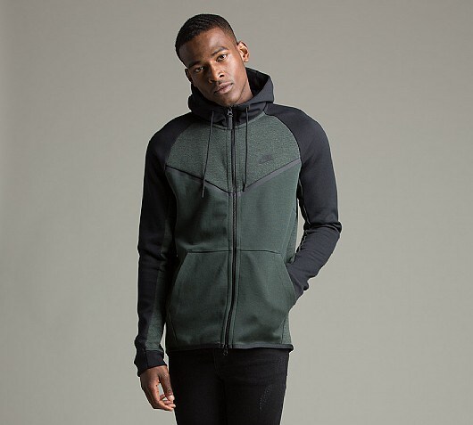 Nike Tech Fleece Windrunner Hooded Top | Outdoor Green Heather | Footasylum