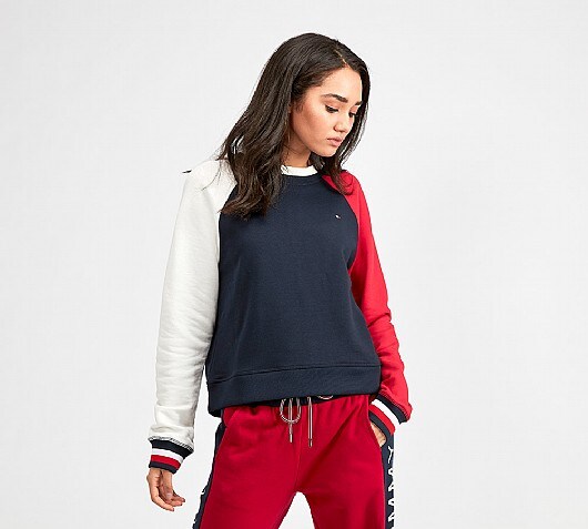 Tommy Hilfiger Womens April Round Neck Sweatshirt