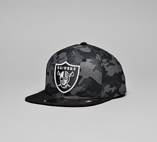 New Era Mesh Overlay Oakland Raiders Snapback Cap