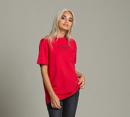 Illustrated People Womens Classic Girlfriend T-Shirt