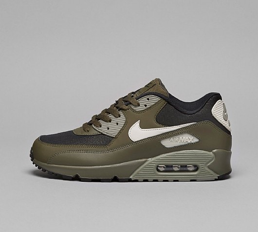 Nike Air Max 90 Essential Trainer