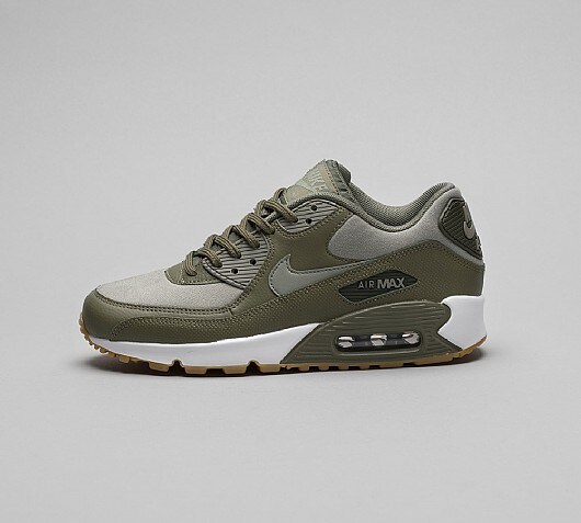 Nike Womens Air Max 90 Trainer