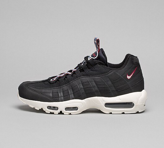 Nike Air Max 95 Essential 'Pull Tab' Trainer