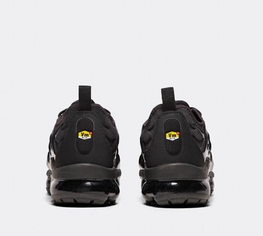 Nike Air VaporMax Plus Trainer | Black 