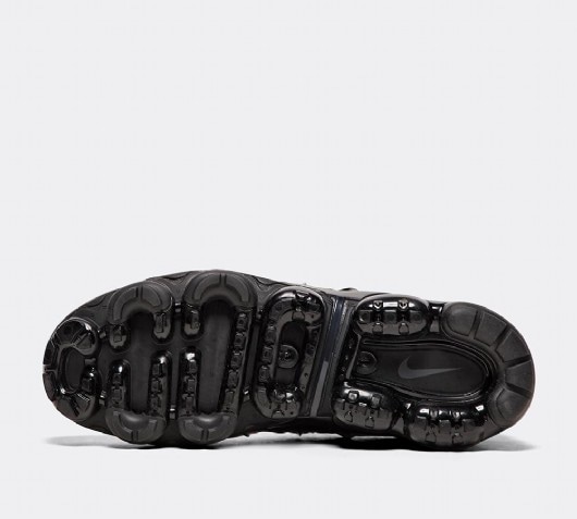 vapormax shoes plus