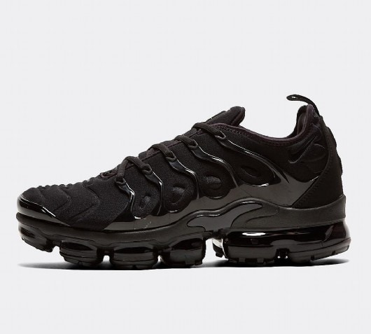 vapormax plus full black