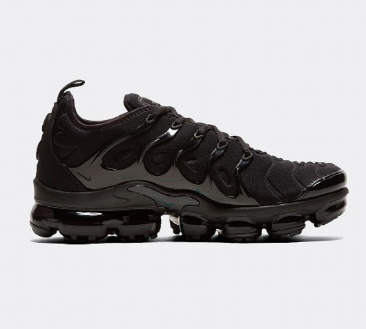 footasylum nike vapormax plus