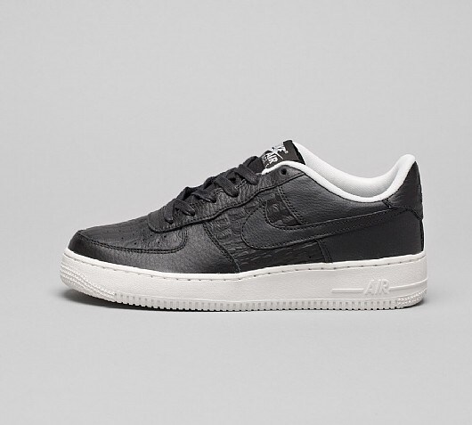 Nike Junior Air Force 1 LV8 Trainer