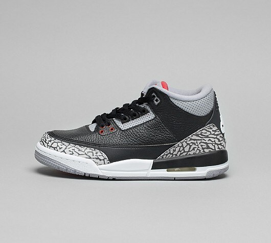 Jordan Junior Jordan 3 Retro OG Trainer | Black / Fire Red / Cement ...