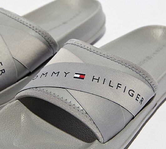 tommy hilfiger splash sliders