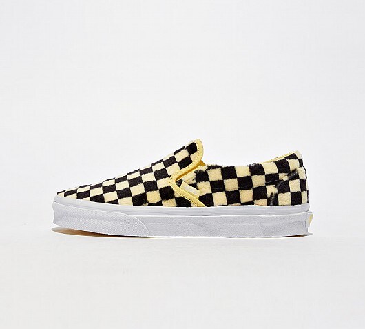 Vans Womens Classic Slip On Furry Trainer