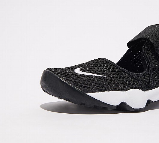 nike rift junior black