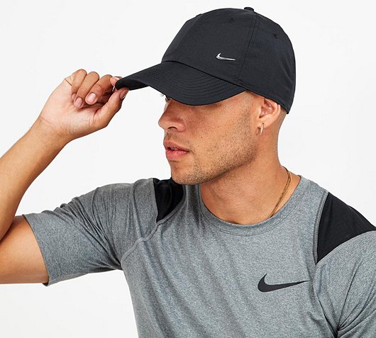 Nike Heritage Swoosh Cap | Black | Footasylum