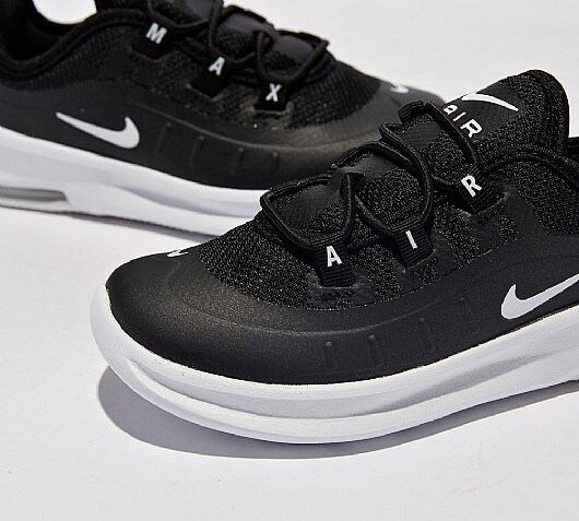nike junior air max axis trainer black / violet / grey