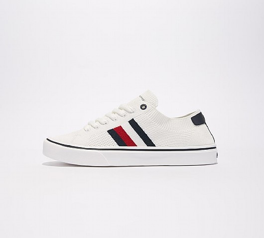tommy hilfiger lightweight corporate sneaker