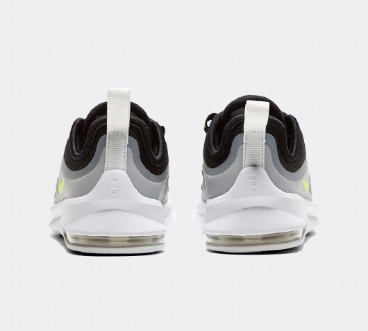 nike nursery air max axis trainer