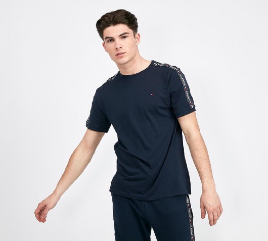 tommy hilfiger navy t shirt