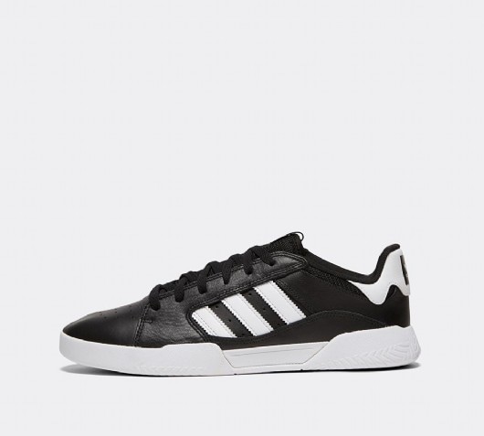 adidas low trainers