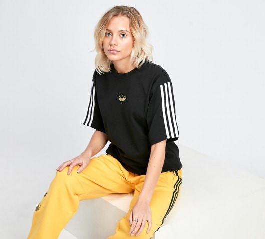 adidas Originals Womens Floating Trefoil T-Shirt | Black / Footasylum