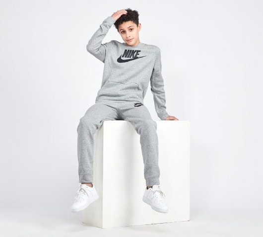 grey nike sweatshirt junior