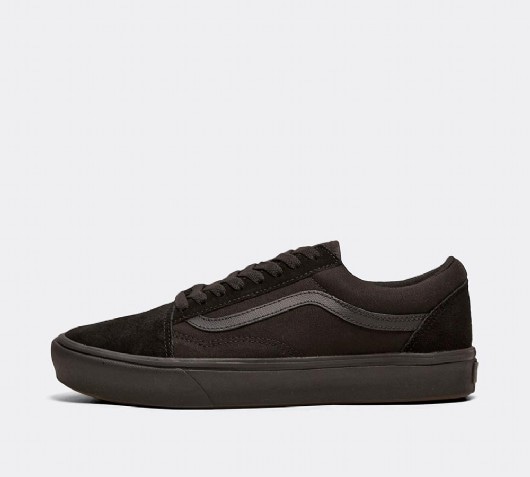 black comfycush old skool trainers