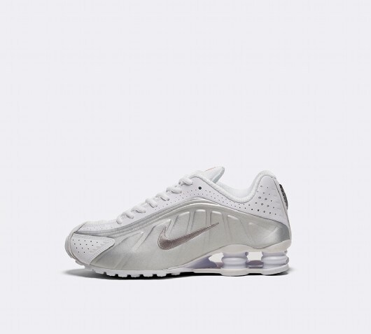 nike silver trainers