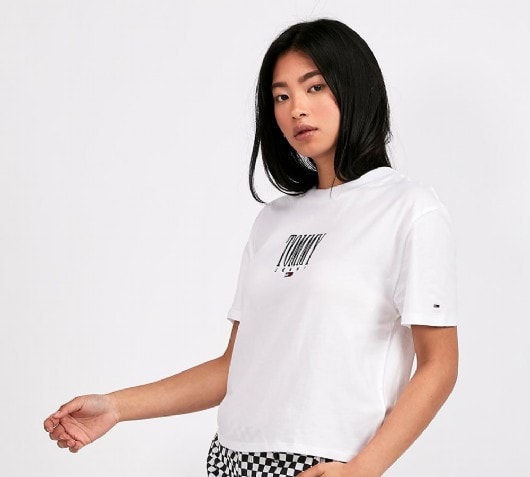 tommy jeans embroidered logo tee