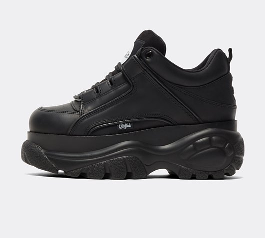 black buffalo trainers